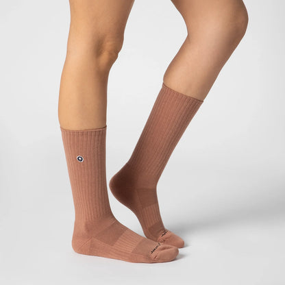 Athletic Essentials Lion - Brown Rose